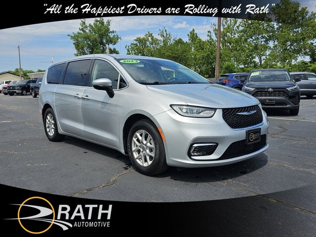 2023 Chrysler Pacifica Touring L