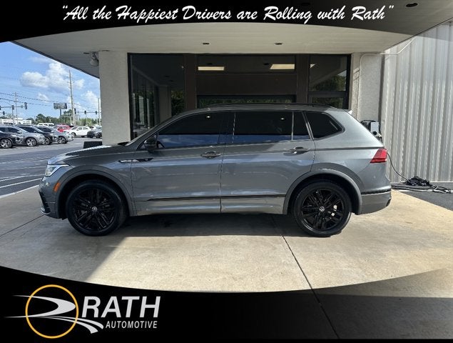 2022 Volkswagen Tiguan SE R-Line Black