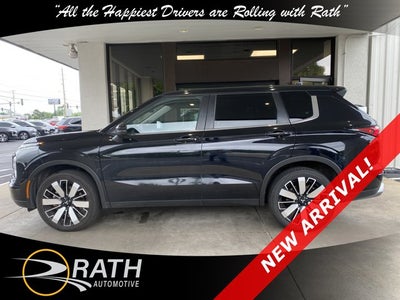2025 Mitsubishi Outlander SE