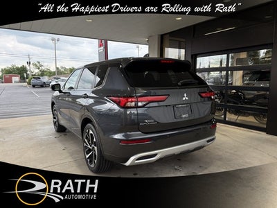 2024 Mitsubishi Outlander SE