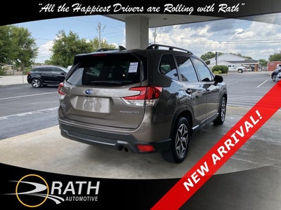 2023 Subaru Forester Premium