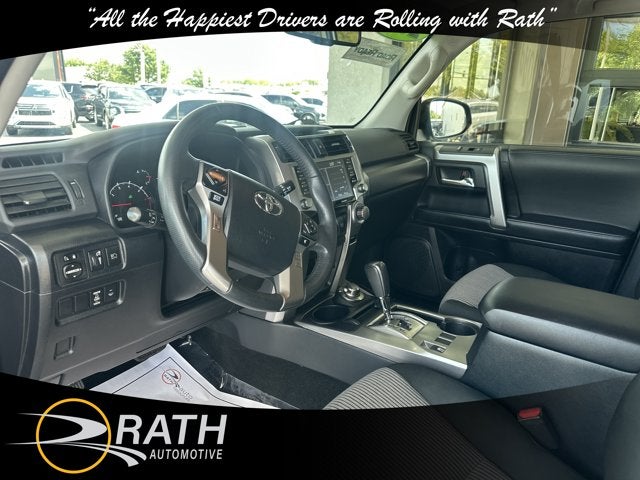 2024 Toyota 4Runner SR5