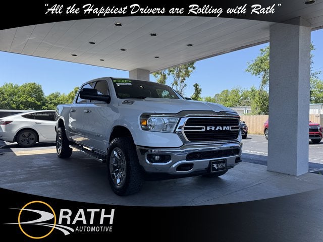 2019 RAM 1500 Big Horn/Lone Star 4x4 Crew Cab 5'7's photo