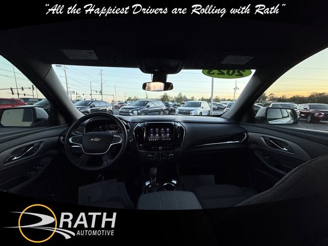 2023 Chevrolet Traverse LT Cloth