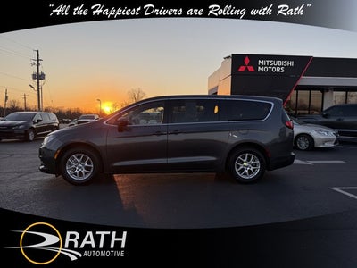 2023 Chrysler Voyager LX