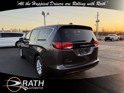 2023 Chrysler Voyager LX