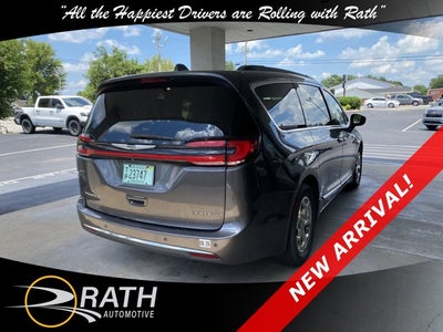 2022 Chrysler Pacifica Limited
