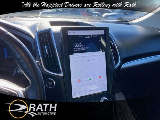 2022 Ford Edge Titanium