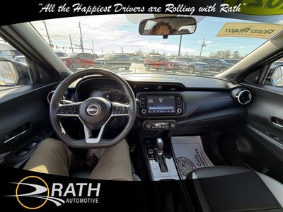 2023 Nissan Kicks SR