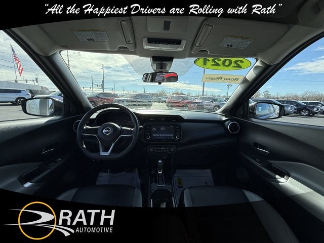 2023 Nissan Kicks SR