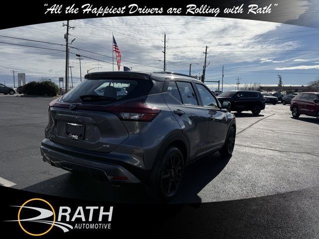 2023 Nissan Kicks SR