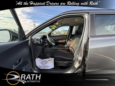 2024 Nissan Kicks SR