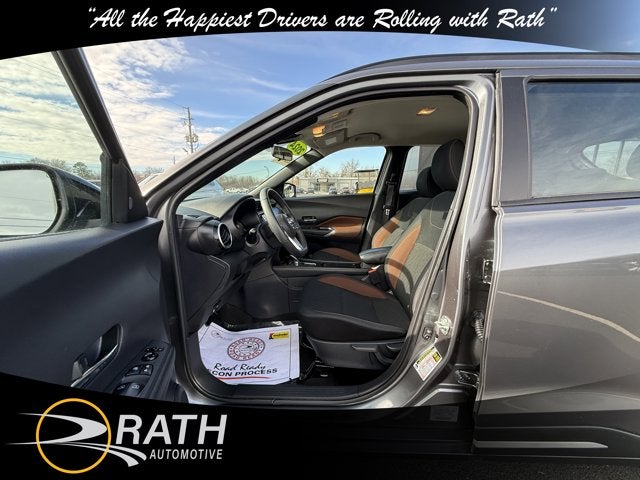 2024 Nissan Kicks SR