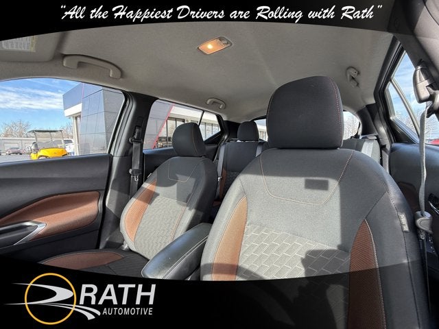 2024 Nissan Kicks SR