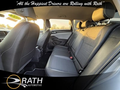 2024 Volkswagen Taos SE