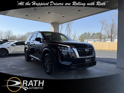 2025 Nissan Pathfinder SV