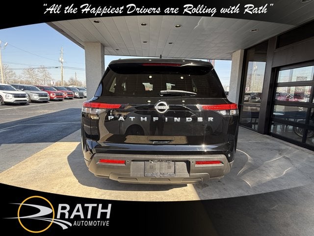 2025 Nissan Pathfinder SV