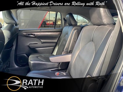 2022 Toyota Highlander Hybrid Limited