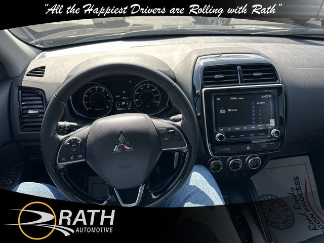 2027 Mitsubishi Outlander Sport LE
