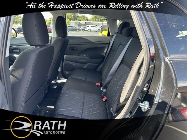 2027 Mitsubishi Outlander Sport LE