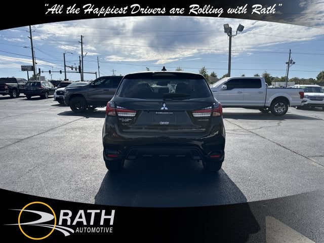 2027 Mitsubishi Outlander Sport LE