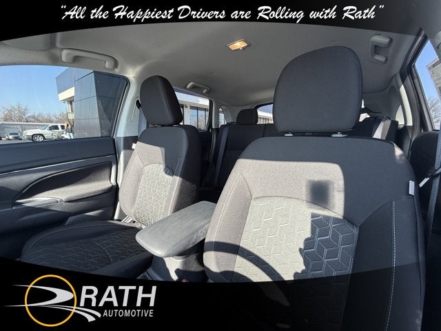 2025 Mitsubishi Outlander Sport ES