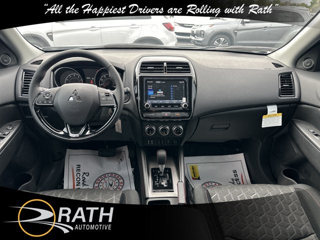 2027 Mitsubishi Outlander Sport LE
