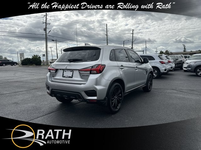 2027 Mitsubishi Outlander Sport LE