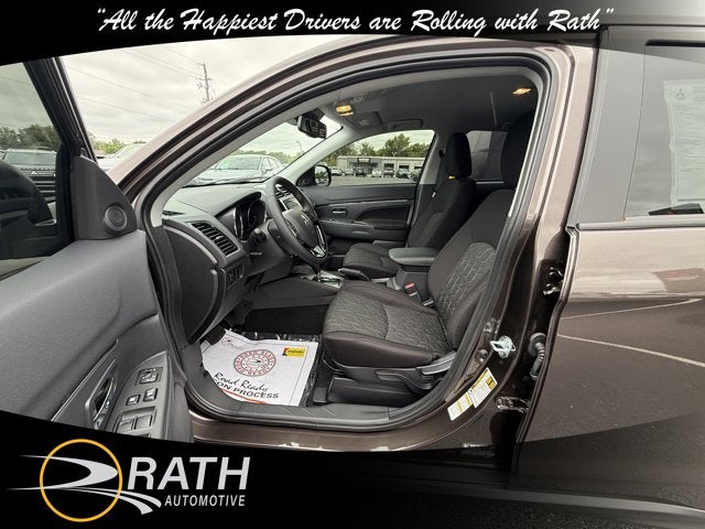 2026 Mitsubishi Outlander Sport LE