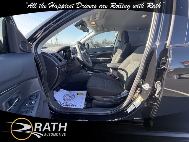 2025 Mitsubishi Outlander Sport ES