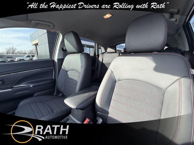 2026 Mitsubishi Outlander Sport SE