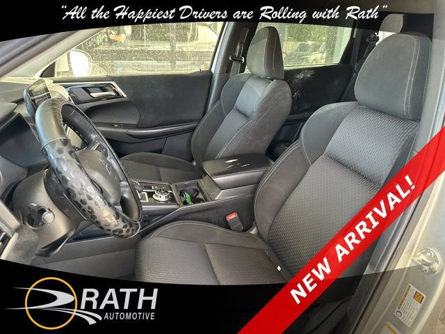 2023 Mitsubishi Outlander ES