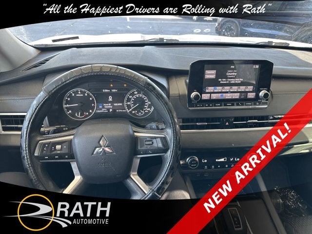 2023 Mitsubishi Outlander ES