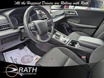 2024 Mitsubishi Outlander ES