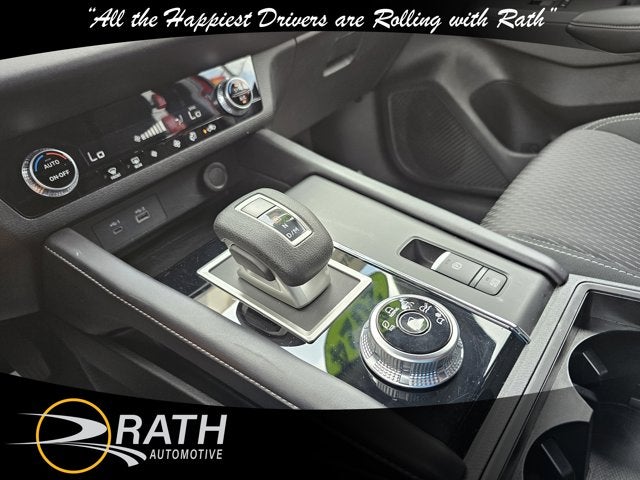 2024 Mitsubishi Outlander ES