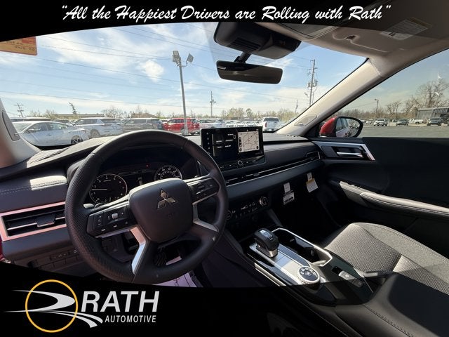 2026 Mitsubishi Outlander ES