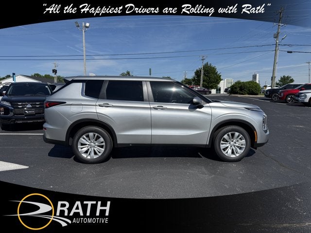 2026 Mitsubishi Outlander ES