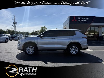 2026 Mitsubishi Outlander ES