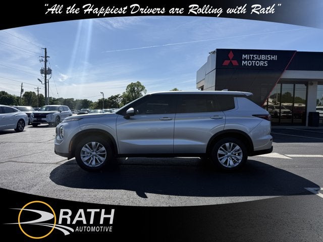 2026 Mitsubishi Outlander ES