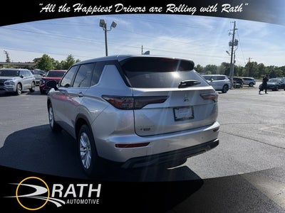 2026 Mitsubishi Outlander ES