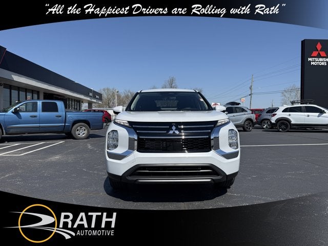 2026 Mitsubishi Outlander ES