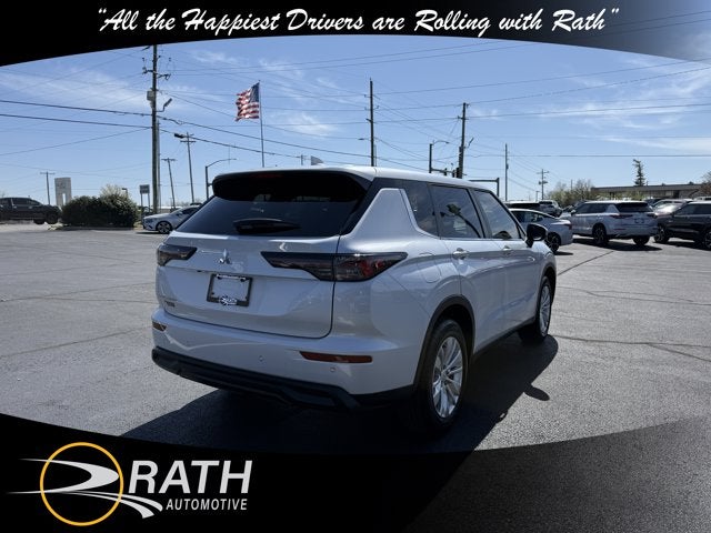 2026 Mitsubishi Outlander ES