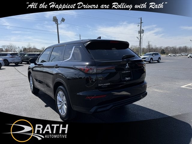 2026 Mitsubishi Outlander ES