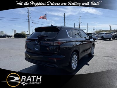 2026 Mitsubishi Outlander ES