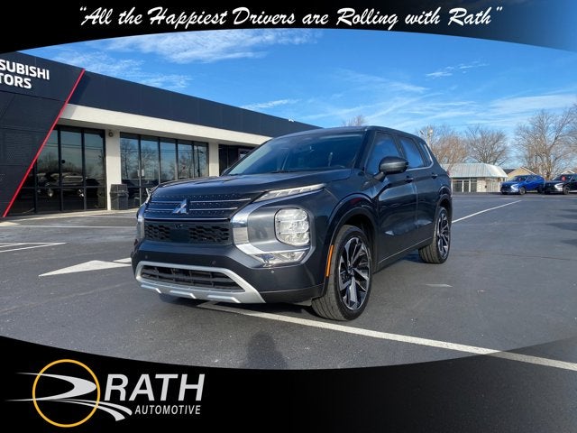 2024 Mitsubishi Outlander SE