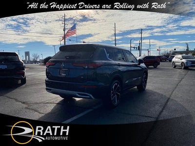 2024 Mitsubishi Outlander SE