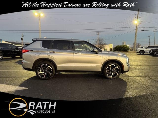 2024 Mitsubishi Outlander SE