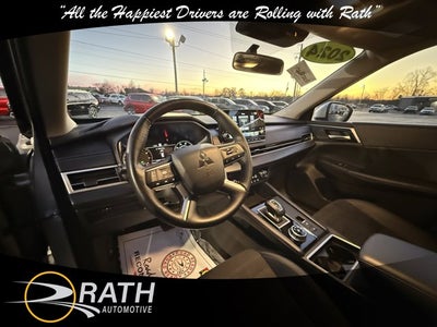 2024 Mitsubishi Outlander SE