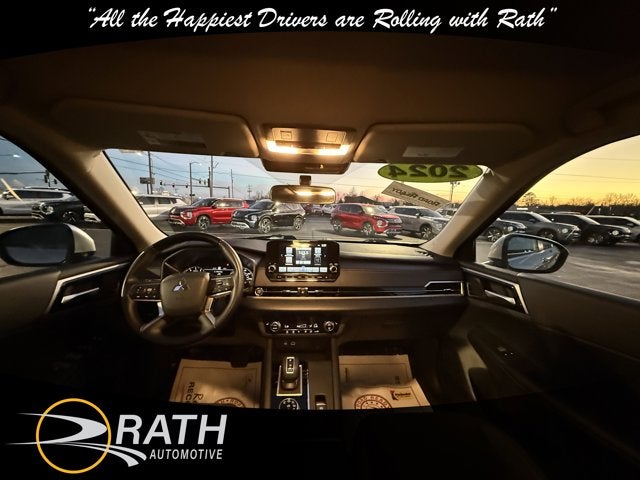 2024 Mitsubishi Outlander SE