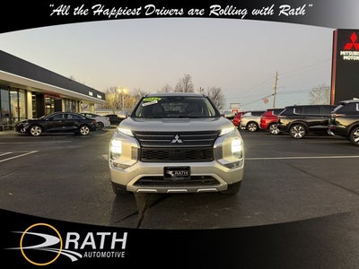 2024 Mitsubishi Outlander SE